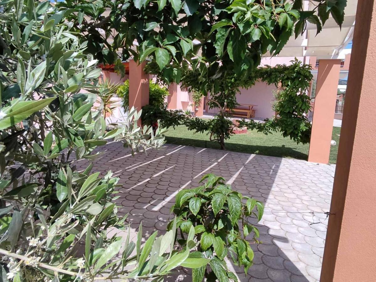 Апартаменты Olive Grove House Лименария Экстерьер фото