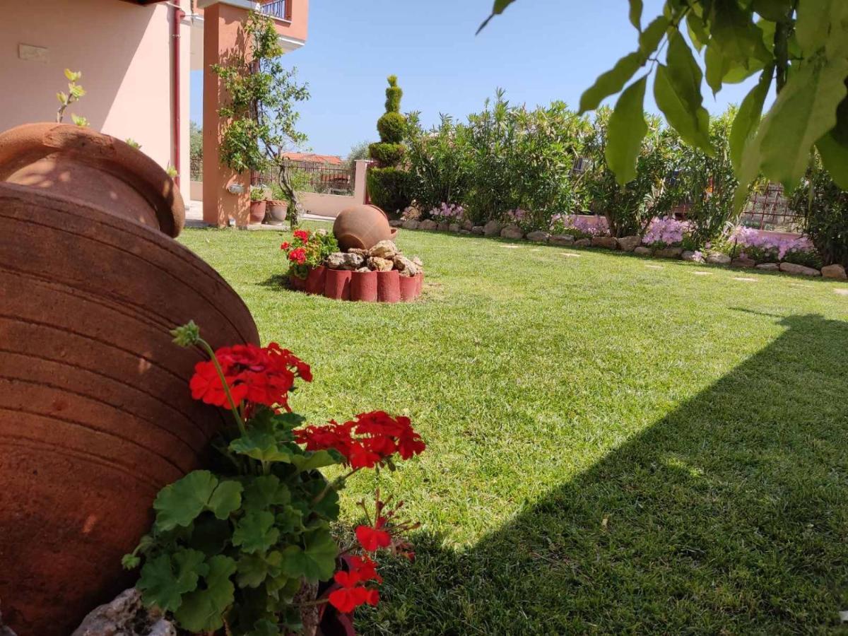 Апартаменты Olive Grove House Лименария Экстерьер фото